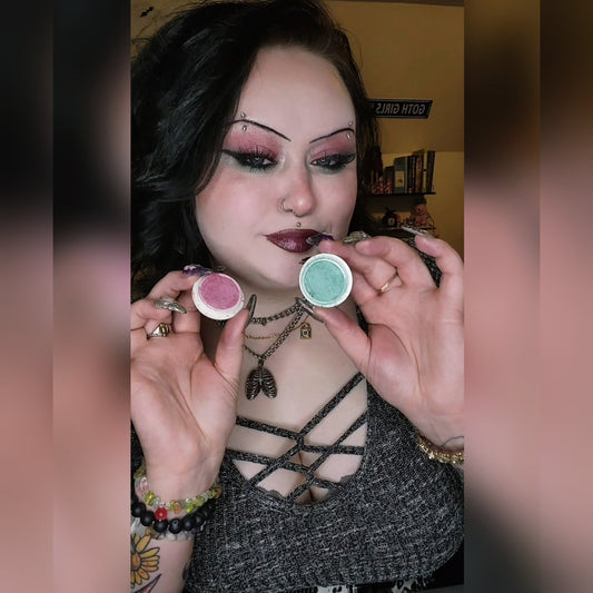 💚Opposites Attract💗